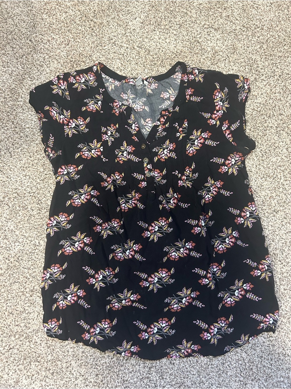Sonoma Black Floral V-Neck Button Front Blouse small